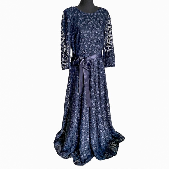 Tahari ASL Navy Blue Floral A-Line Gown